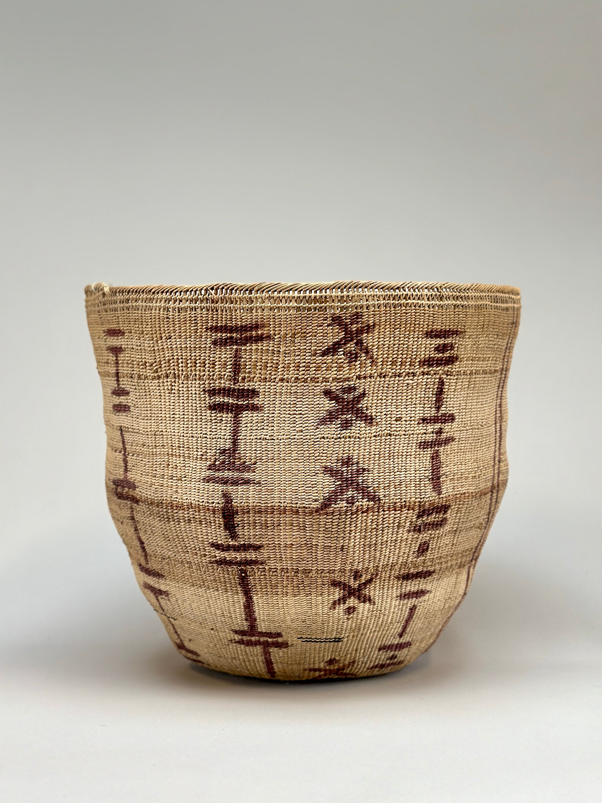 Wii Basket With Purple Graphism by Yanomami