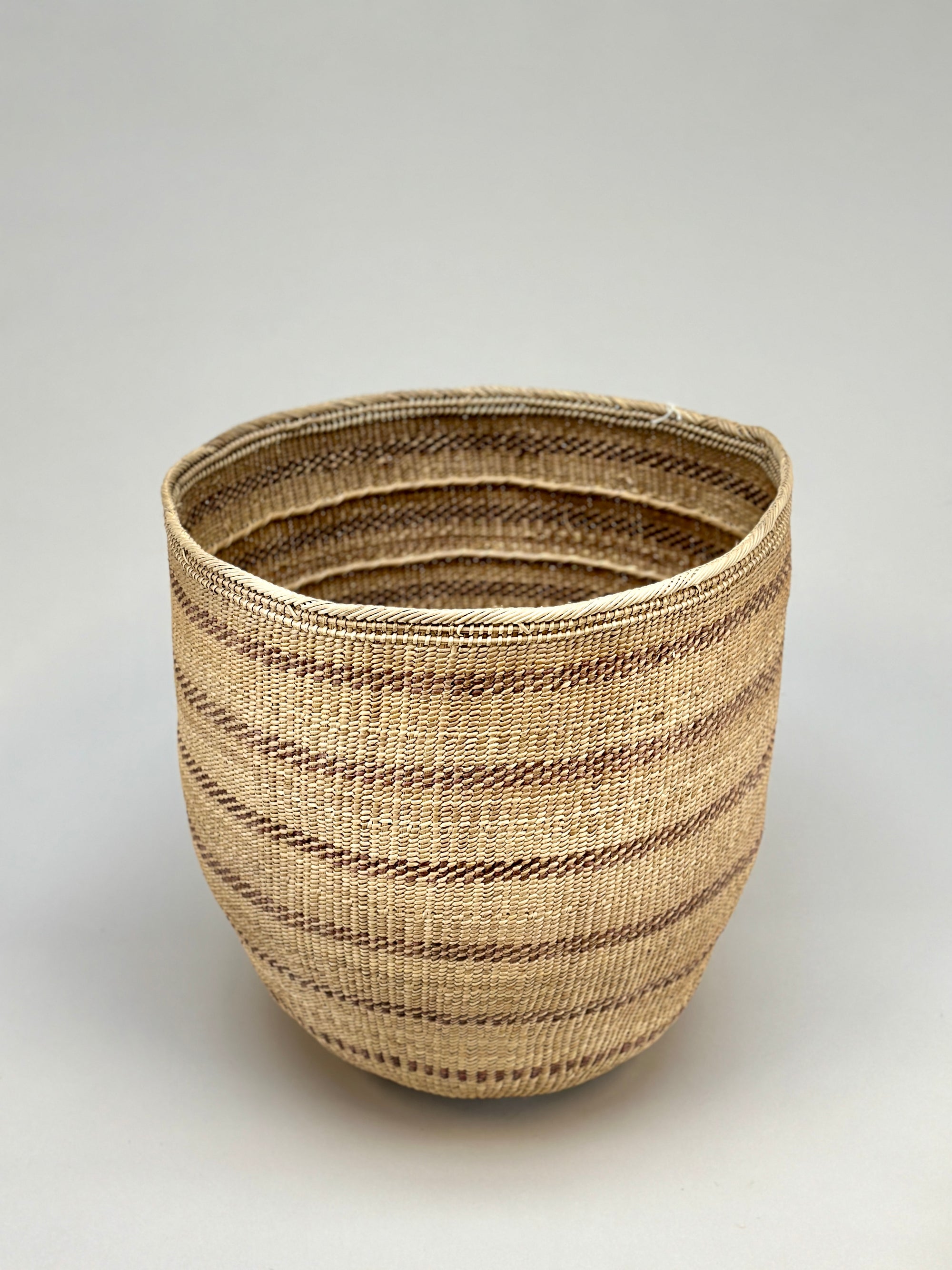 Wii Basket With Purple Graphism by Yanomami