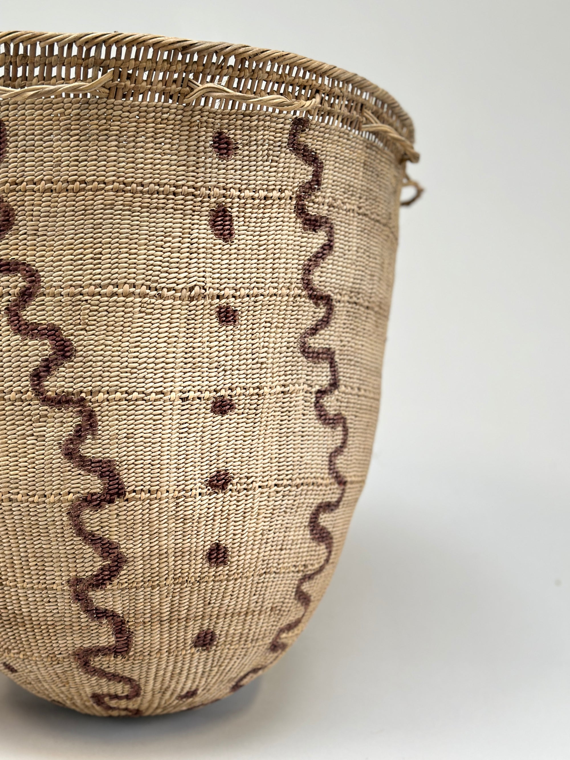 Wii Basket With Purple Graphism by Yanomami