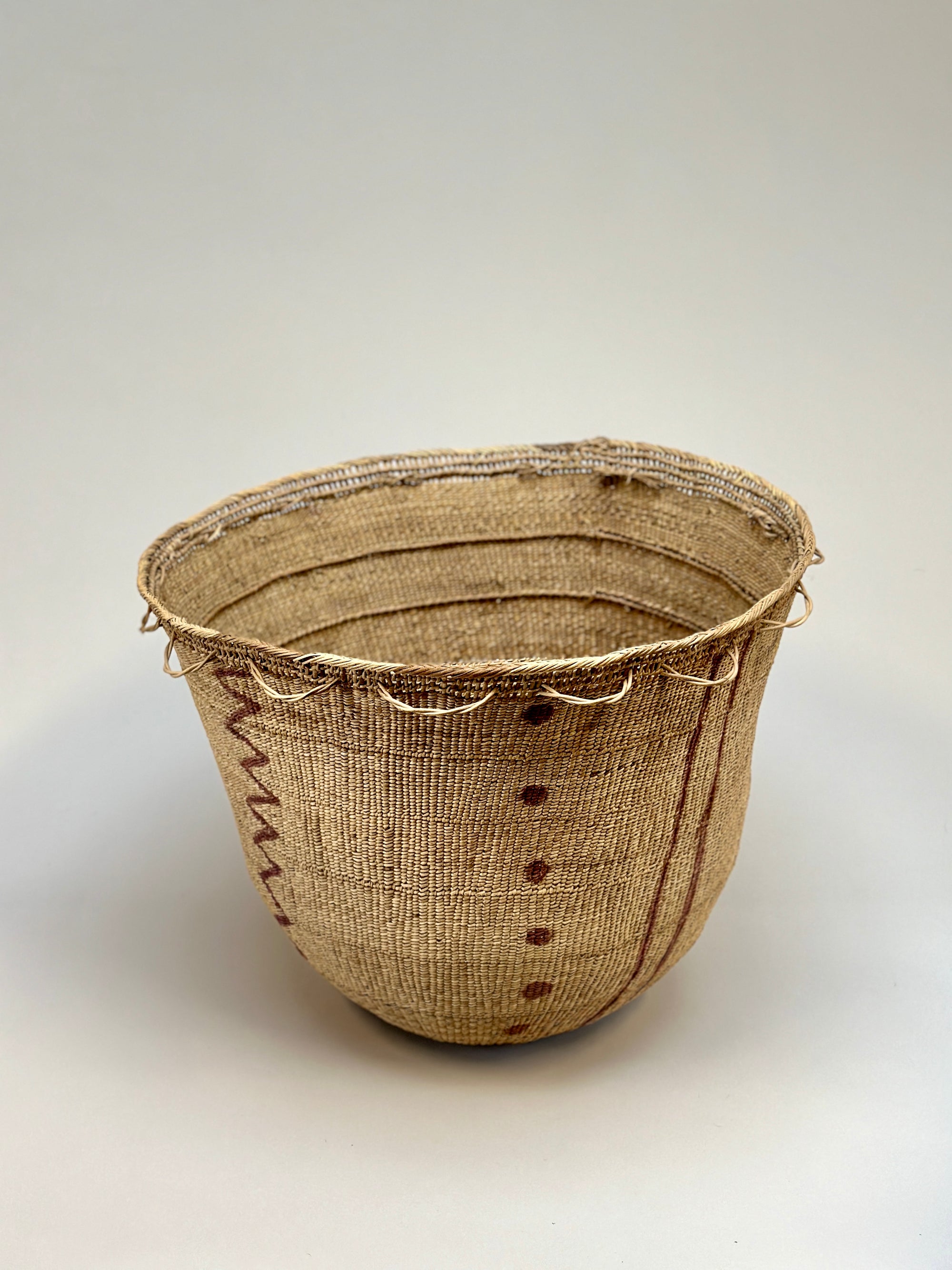 Wii Basket With Purple Graphism by Yanomami