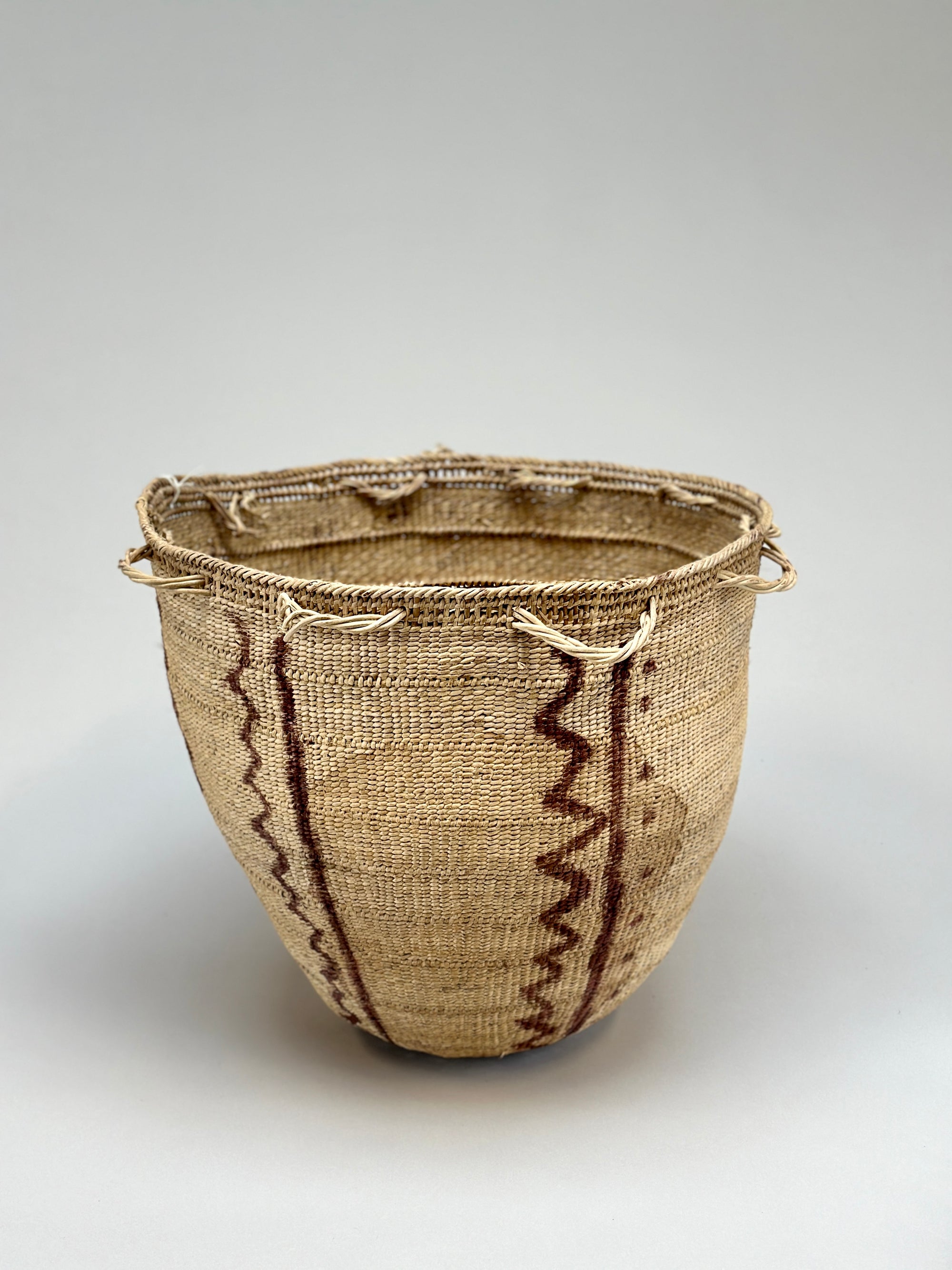 Wii Basket With Purple Graphism by Yanomami