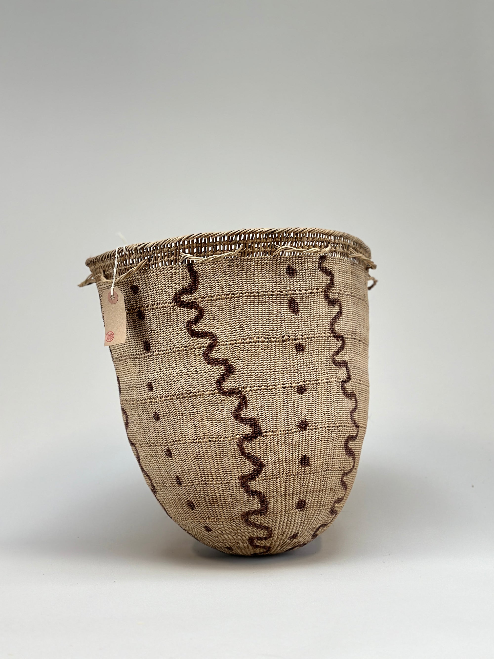 Wii Basket With Purple Graphism by Yanomami