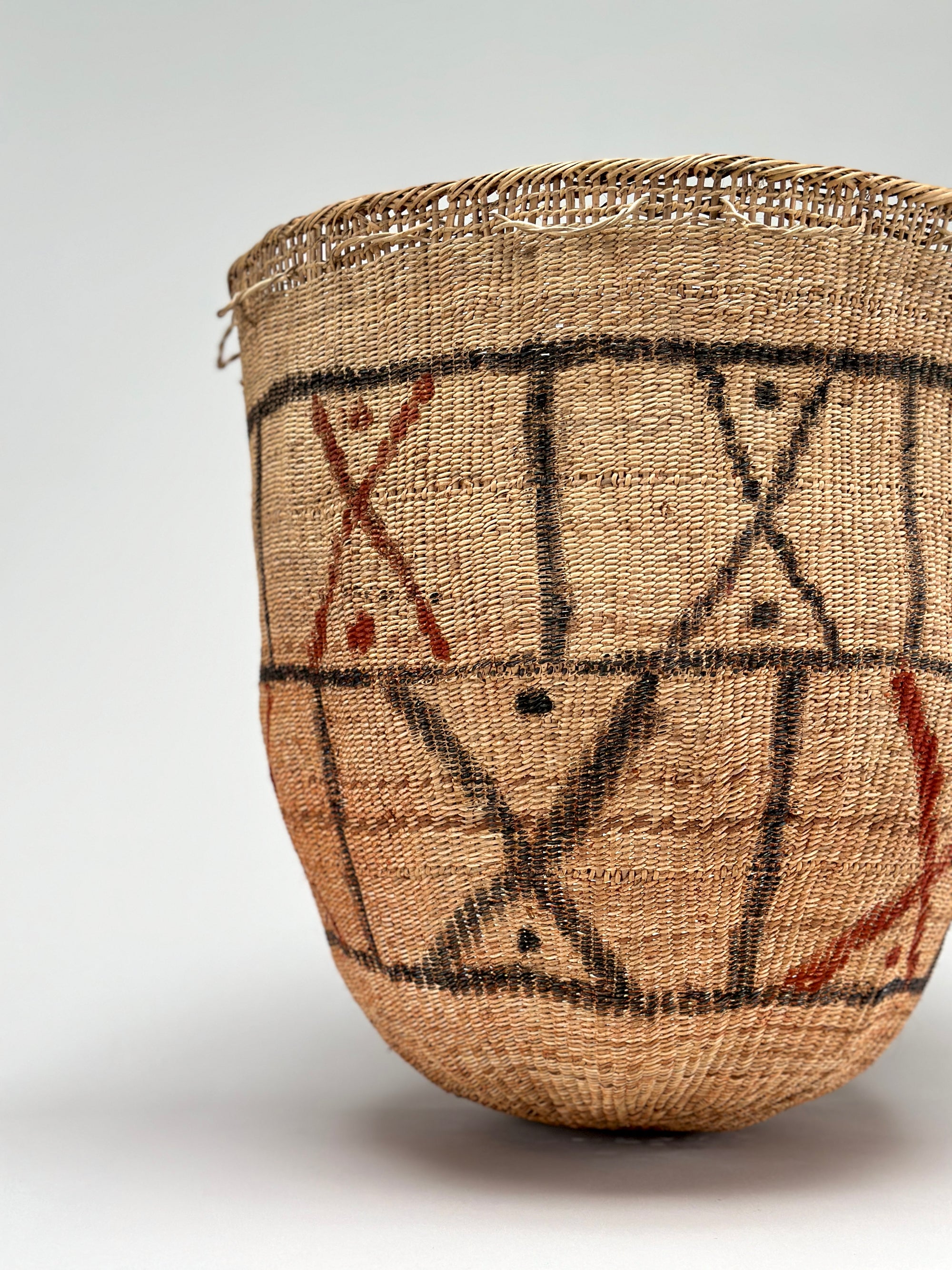 Wii Basket with Urucum & Black Graphism by Yanomami