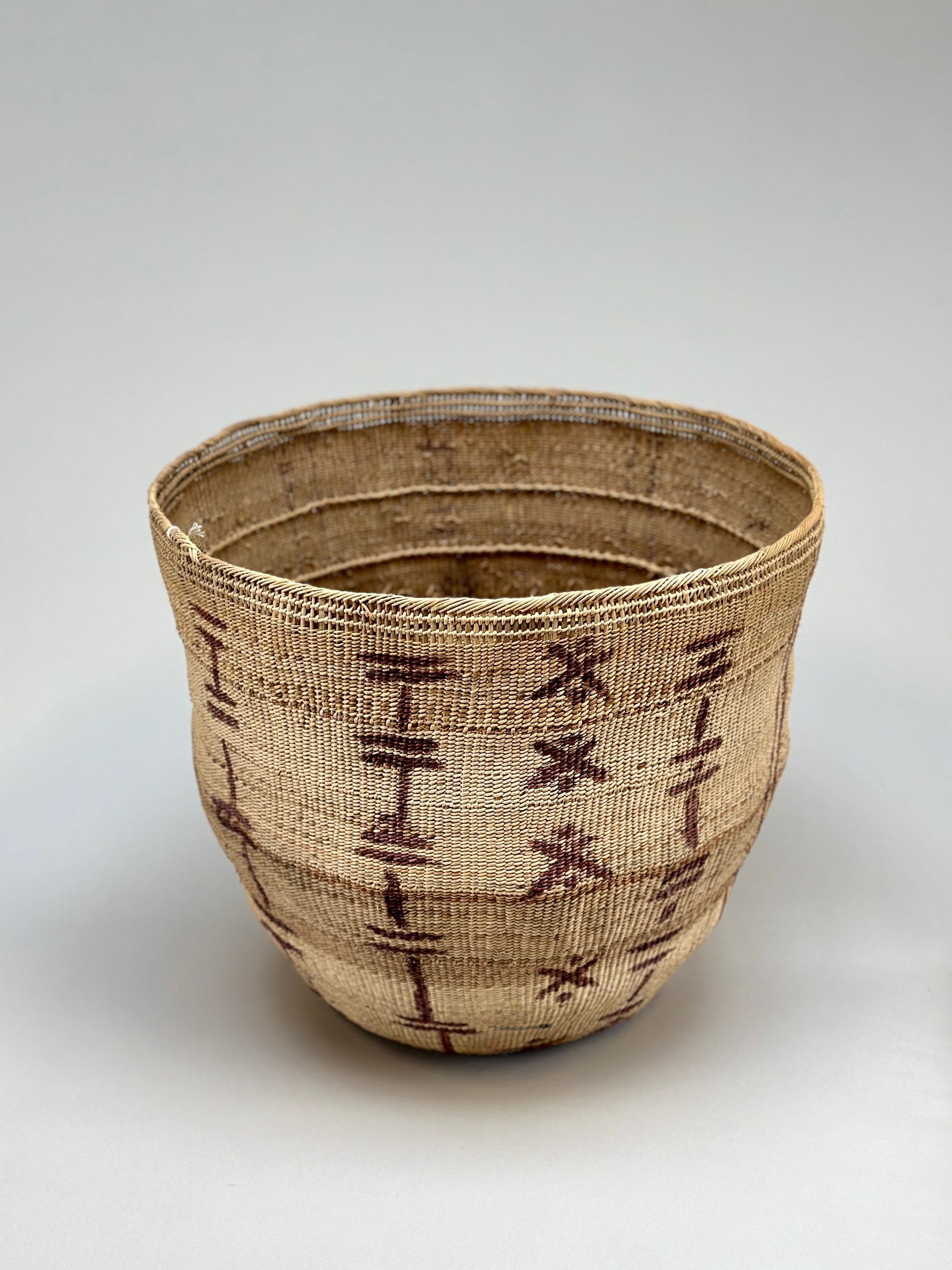Wii Basket With Purple Graphism by Yanomami