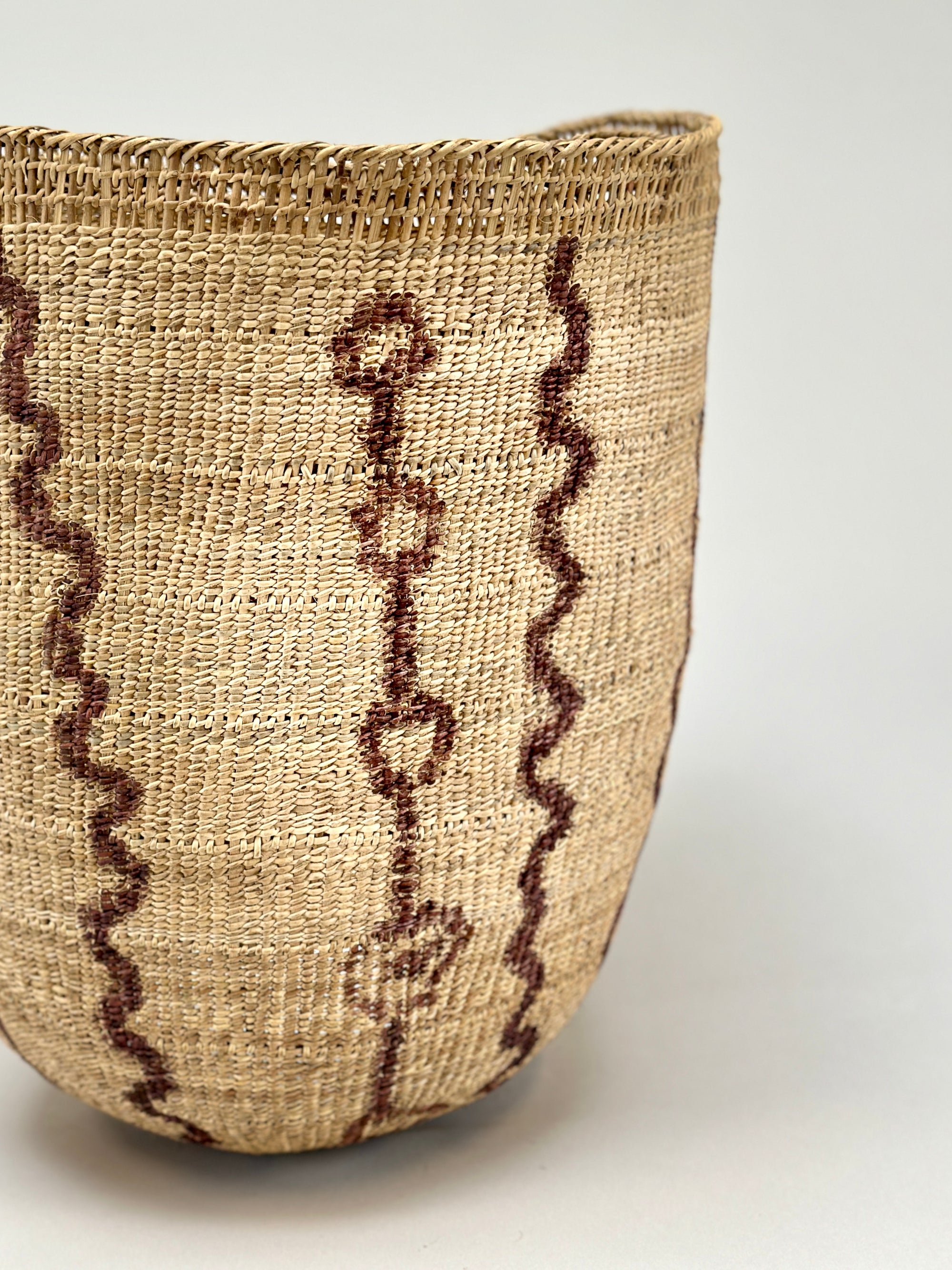 Wii Basket With Purple Graphism by Yanomami