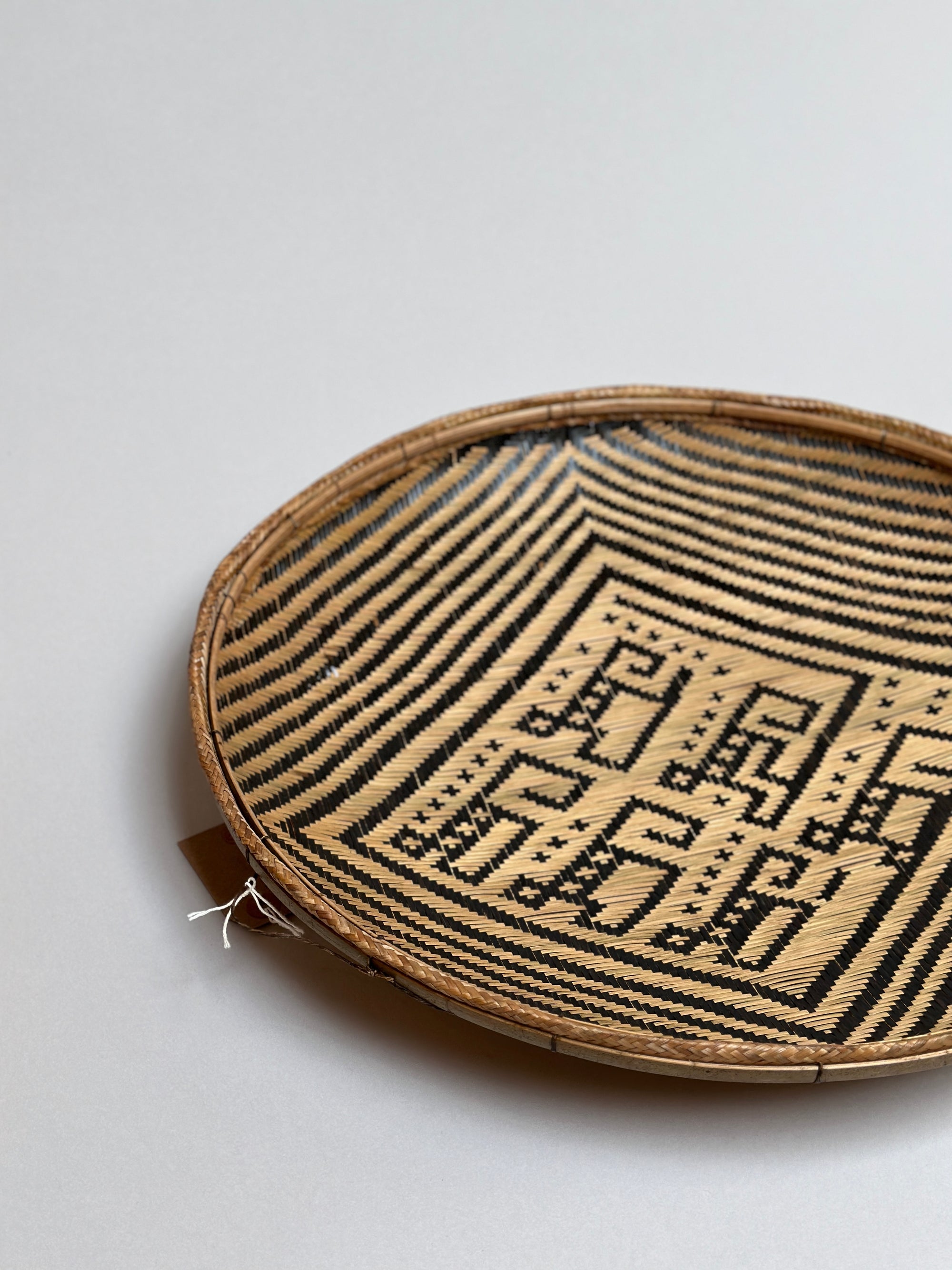 Traditional Flat Basket by Yekuana