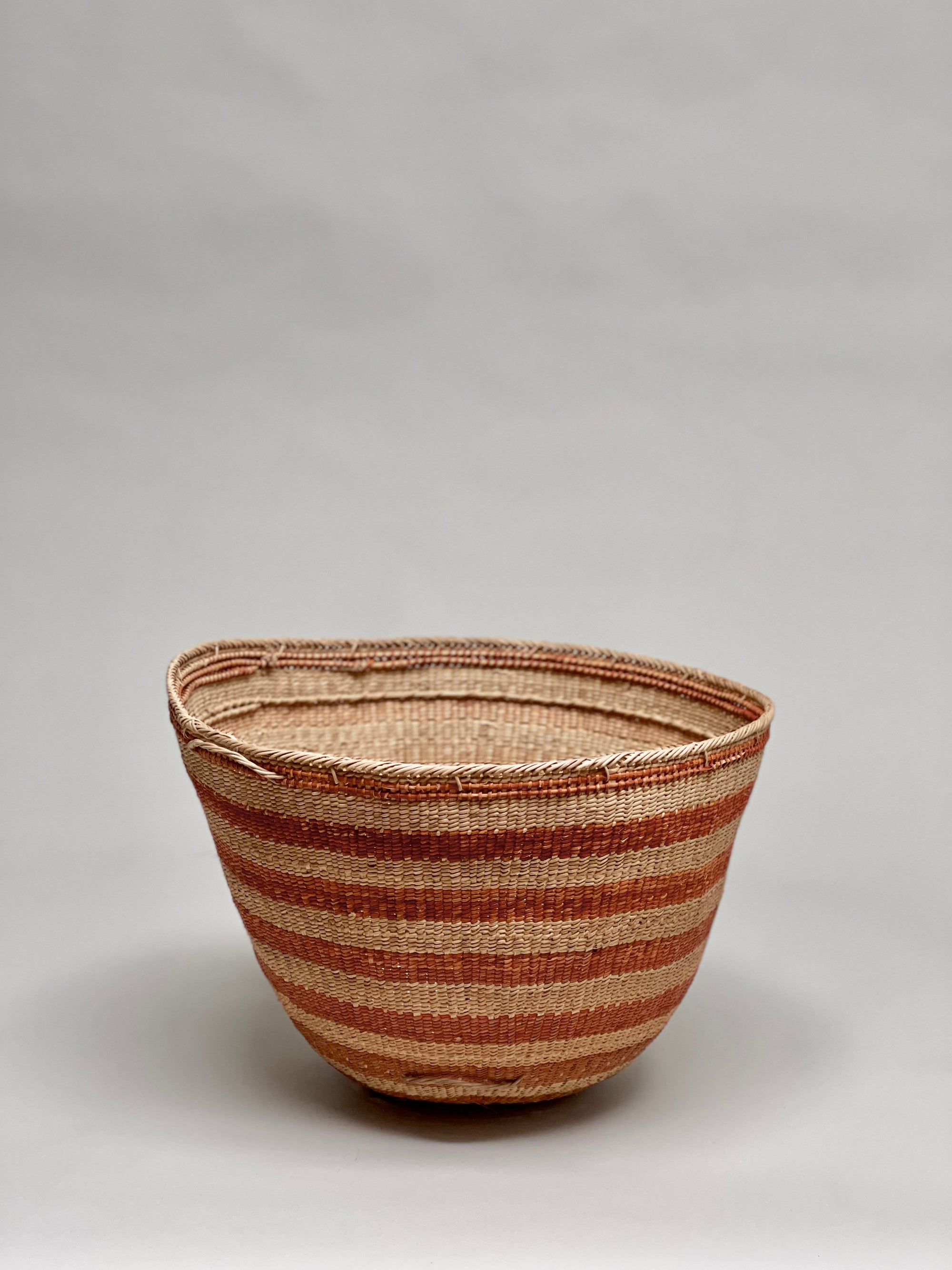 Wii Baskets with Urucum Painting