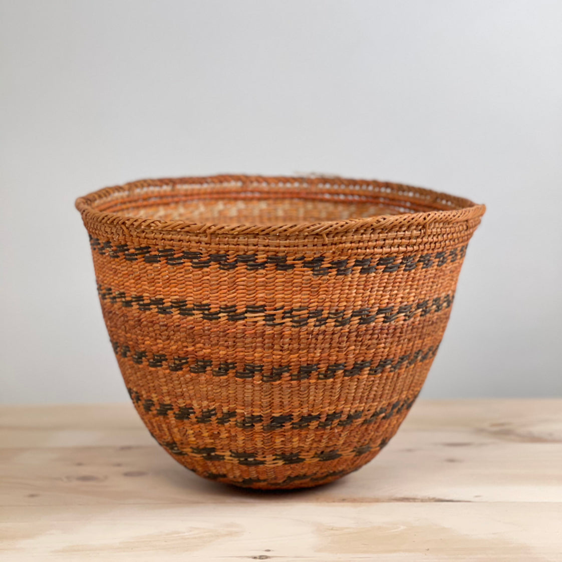 Wii Basket hand-painted with Urucum and Perisi Fungi