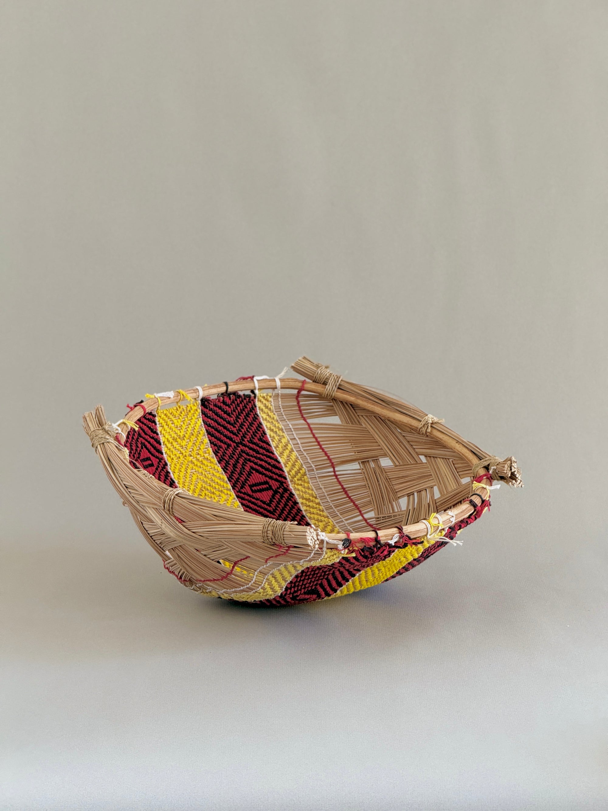 Mehinako Kunho Basket | Mixed Pigment Graphism