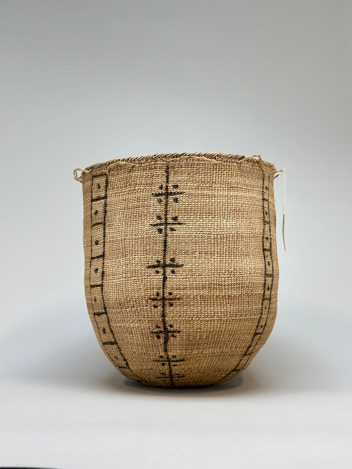 Wii Basket with Graphism by Yanomami