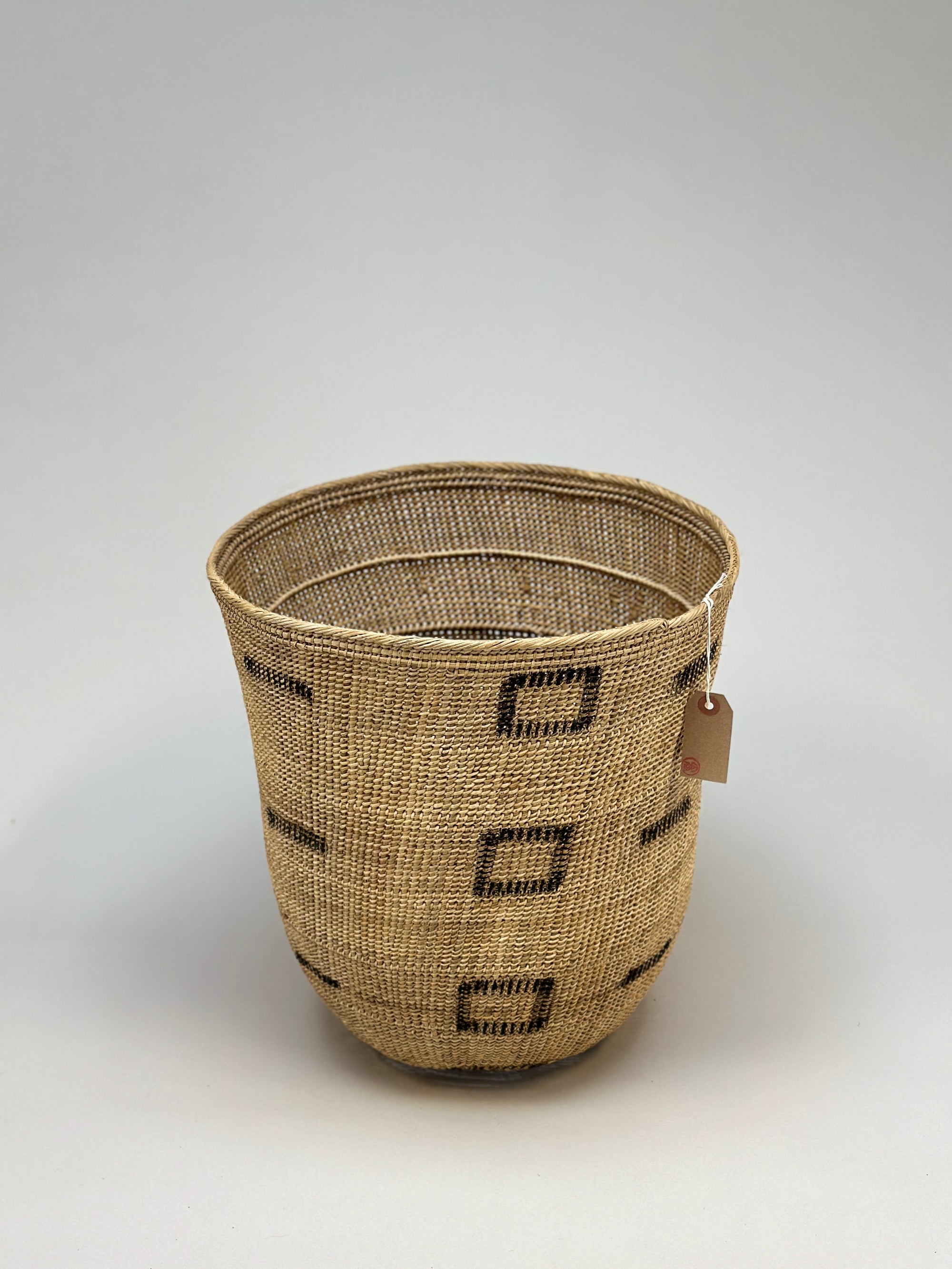 Wii Basket with Graphism by Yanomami