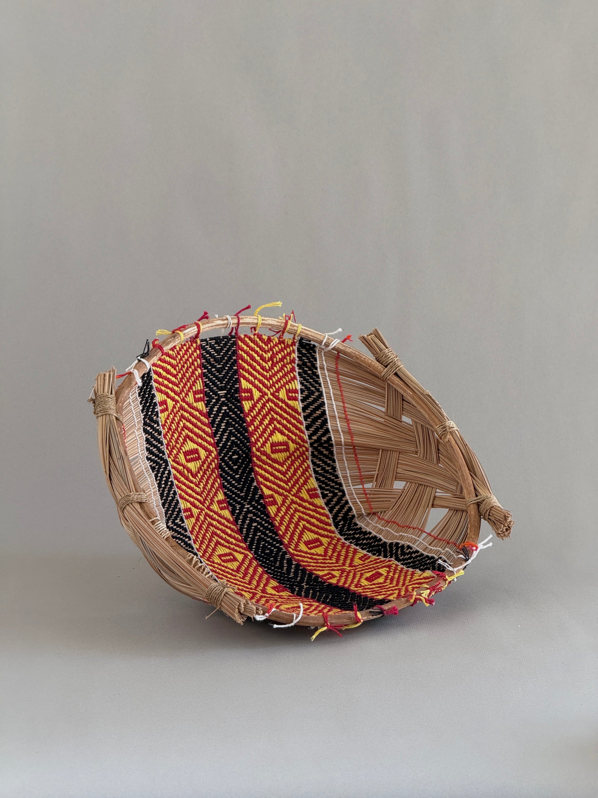 Mehinako Kunho Basket | Mixed Pigment Graphism