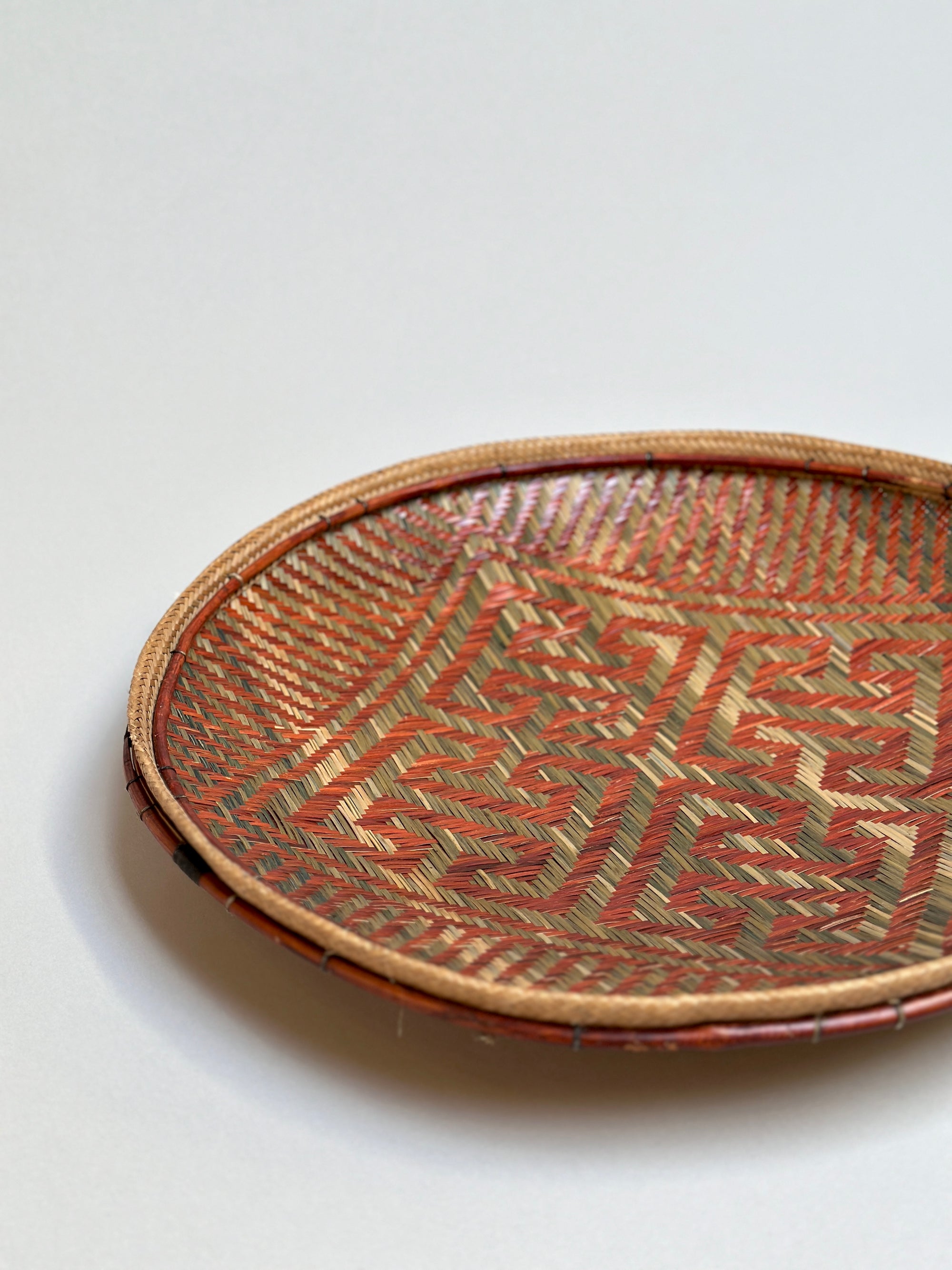 Traditional Flat Basket by Yekuana