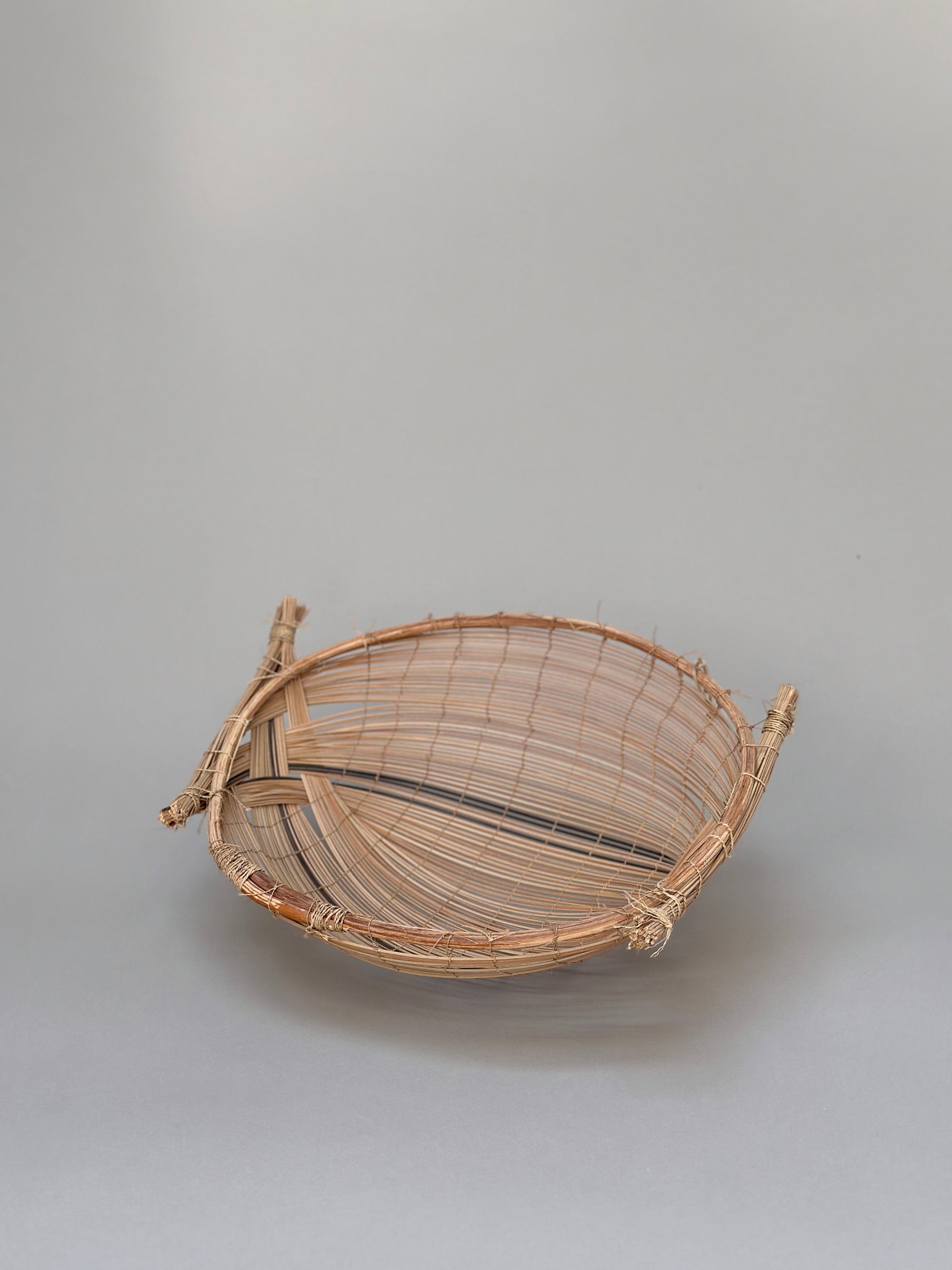 Fishing Basket with Black Detail by Mehinako