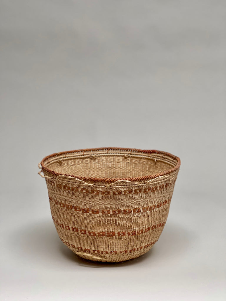 Wii Baskets with Urucum Painting