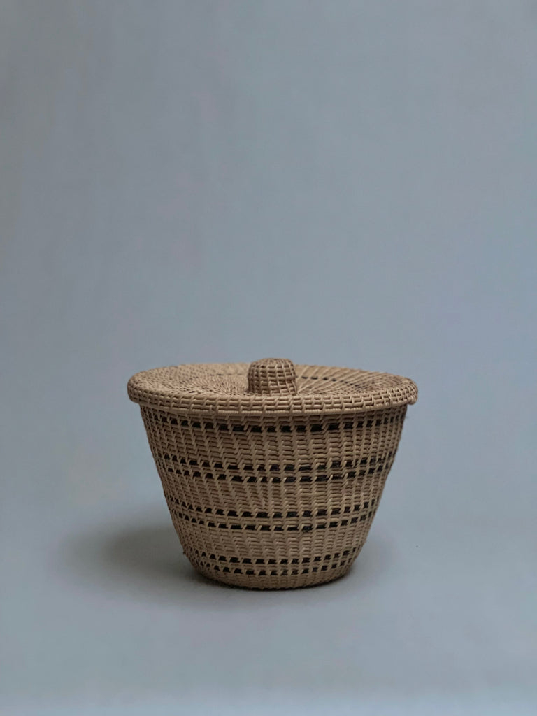 Motorohina Knob Basket with Perisi Fungi