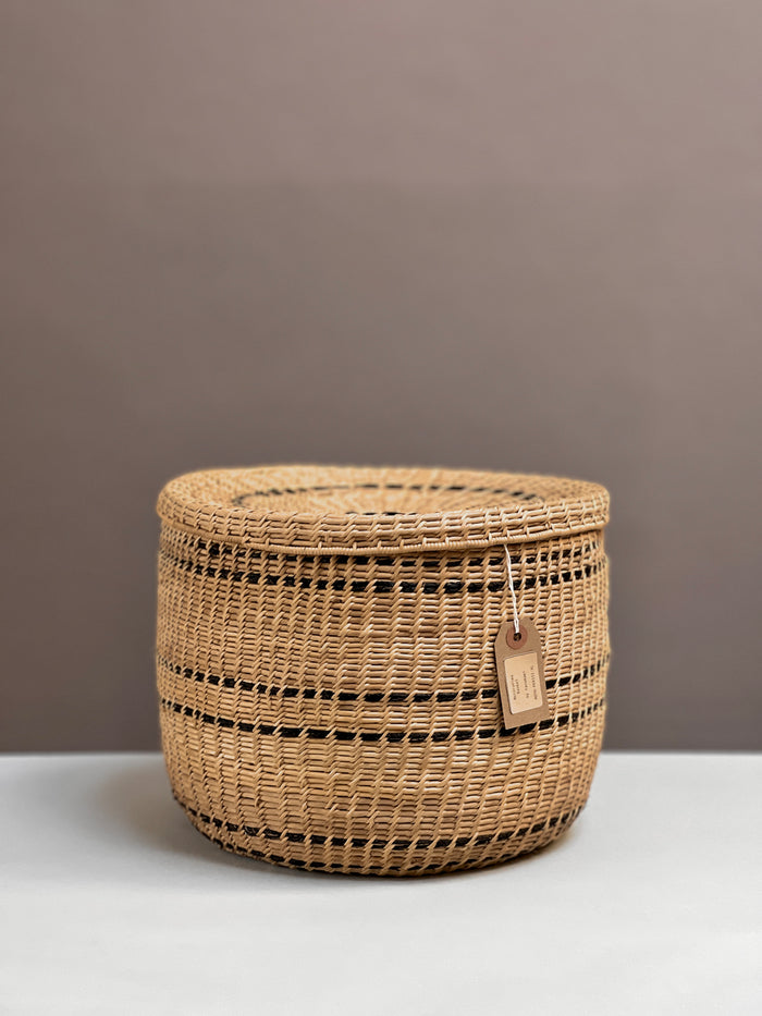 Motorohina Basket with Perisi
