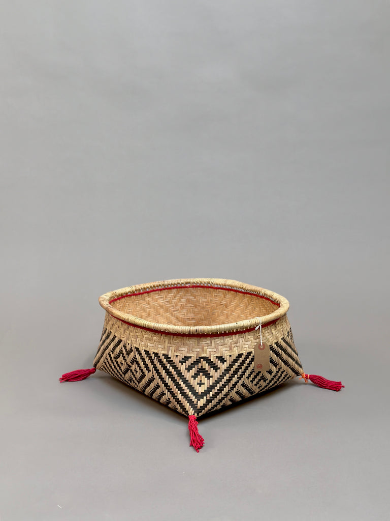 Xingu Low Black Weaving Basket by Mehinako