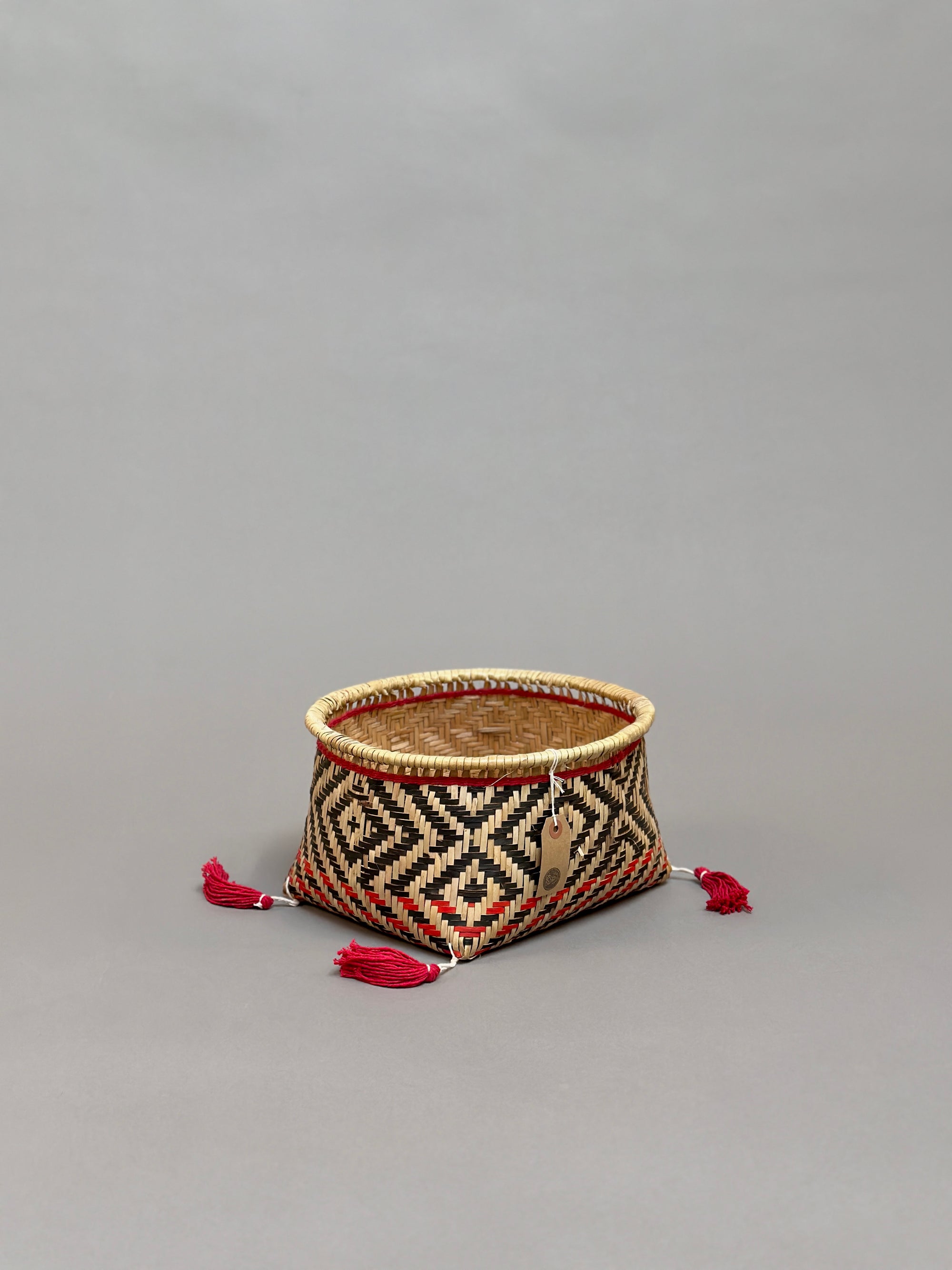 Xingu Low Basket Black &amp; Red Weaving by Mehinako